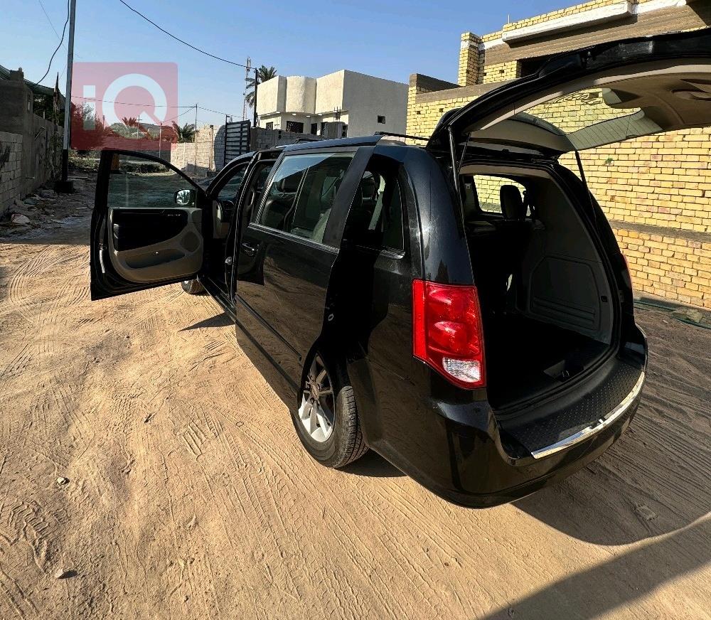 دۆج گراند کاراڤان